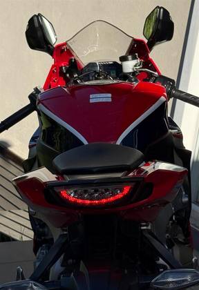 HONDA CBR 1000RR FIREBLADE SP HONDA CBR 1000RR FIREBLADE SP